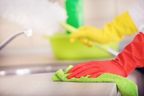 Deep cleaning for kitchens and bathrooms in N1 properties